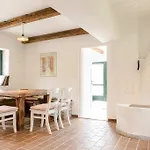 Casa vacanze Henye Homes Balatonhenye