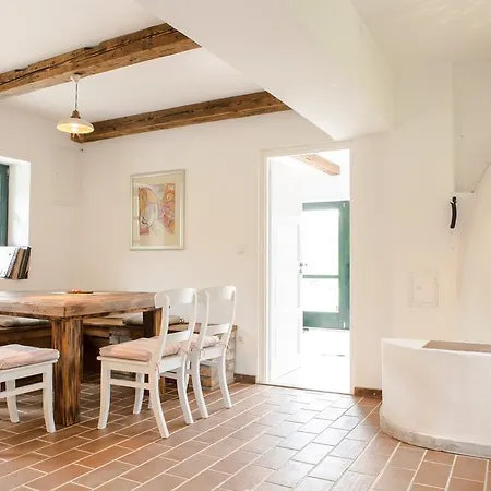 בית נופש Henye Homes Balatonhenye