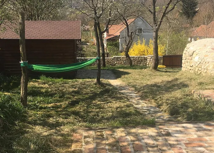 Semesterbostad Henye Homes Balatonhenye