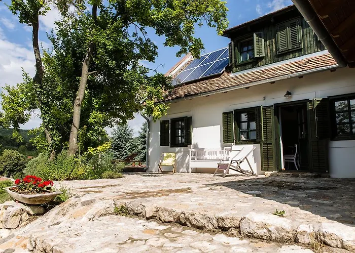 Henye Homes Semesterbostad Balatonhenye